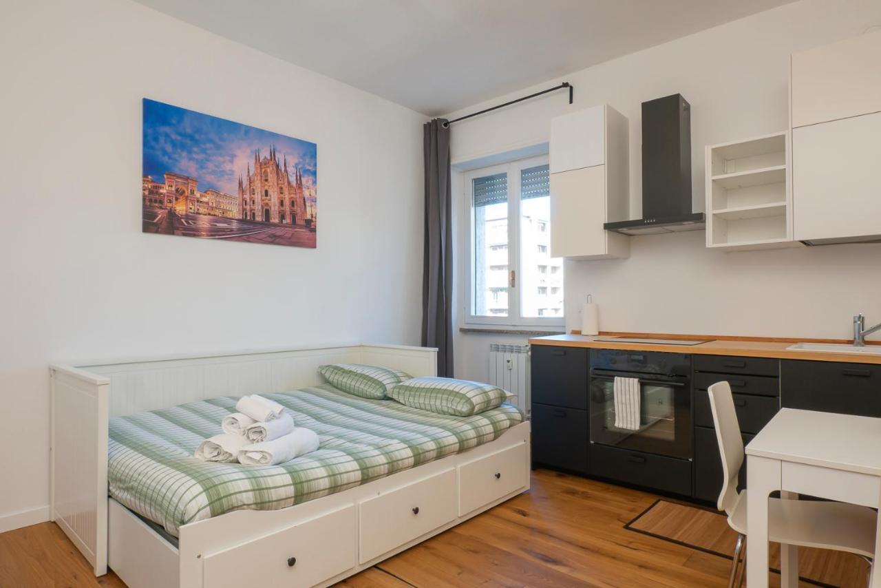 I Host Apartment - Fiuggi 59 Milan Exterior photo